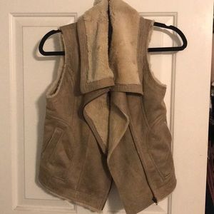 Tan suede vest, size m